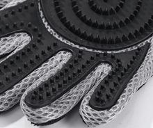 Laden Sie das Bild in den Galerie-Viewer, Lucys Choice hochwertige Hundeprodukte Artikel für Hunde Haustierhandschuh Hundepflege Pferdepflege Hundebürsten Pferdebürsten Pferdepflege, Massage für Tiere, Massage Hund, Massage Pferd, Tiere Enthaaren, Hund haart, Pferd haart, Fellwechsel Hund